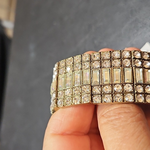 NWT Cookie Lee Women's Genuine Crystal Glam Stretch Bracelet - Picture 2 of 6